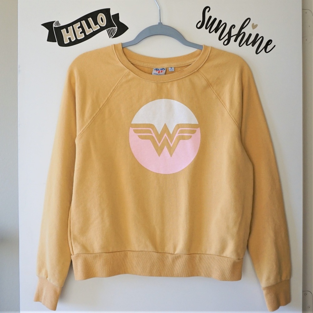 Wonder Woman Mustard Yellow Graphic Sweatshirt S